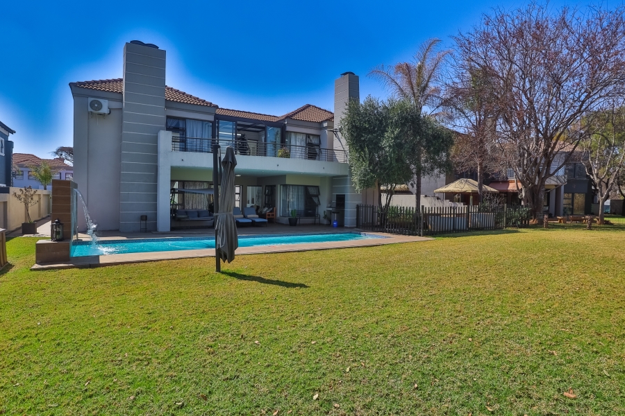 4 Bedroom Property for Sale in WestLake Country Safari Estate North West